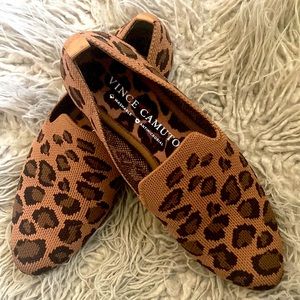 Vince Camuto cheetah print flats. Washable and anti-microbial. Size 7.